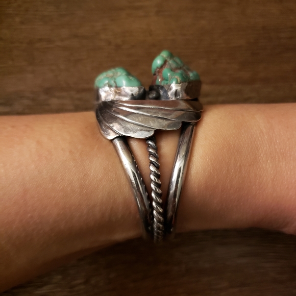 Vintage Sterling Silver Turquoise Cuff Bracelet - Picture 3 of 15